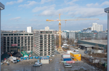 Das novellierte Bauordnungsrecht ver?ndert die Perspektive auf Sicherheitsstandards, die sich seit Jahrzehnten beispielsweise im Geschosswohnungsbau bew?hrt haben.