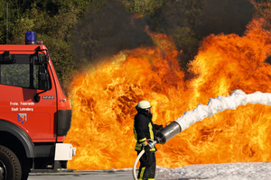  Training unter Realbedingungen: Lehrgang zum Brandschutz- und Evakuierungshelfer nach DGUV I 5182 im Trainings- und Versuchszentrum von Johnson Controls in Ladenburg. 