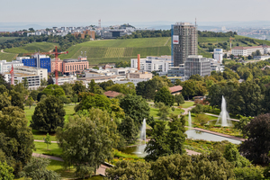  „Fixrock 035 VS“ Platten aus nichtbrennbarer Steinwolle in 180 mm Dicke sorgen für einen zeitgemäßen Wärmeschutz in der Fassadenkonstruktion. 