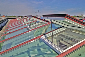  Für NRWG, z.B. automatisierte Dachfenster mit Kettenantrieb für RWA und Kontrollierte Lüftung, ist insbesondere die Schneelastsicherheit ein entscheidender Wert für Architekten und Planer. 