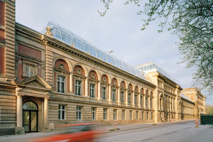  <div class="bildtext">Rund 150 Mio. € wurden investiert, um das denkmalgeschützte Gebäude der „Alten Oberpostdirektion“ in Hamburg zu sanieren und zu erweitern </div> 