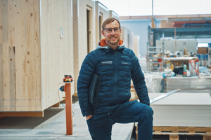  Matthias Wolf, Projektleiter der Kaufmann Bausysteme GmbH: „Die Anwendbarkeit des ‚Conlit‘ Brandschutzsystems für unsere Module wurde geprüft und bestätigt.“ 