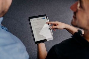  Mit digitalen Tools wie der Mein HPlus Service-App lassen sich Einsätze optimal planen.  