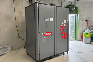  <div class="bildtext">Das Herzstück der N<sub>2</sub>ORS-Brandvermeidungsanlage: Der energieeffiziente VPSA „Adox“-Generator sorgt im Rechenzentrum der Windenergieanlage für eine dauerhaft brandsichere Atmosphäre – mit minimalem Energiebedarf.</div> 