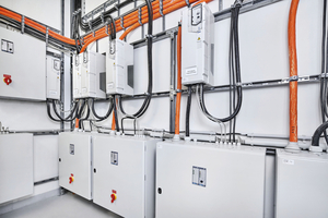  <div class="bildtext">Für seine drehzahlgeregelten Entrauchungsventilatoren verwendet Trox X-Fans den ABB-Frequenzumrichter „ACH580“, der über den Notfallmodus Override verfügt. </div> 