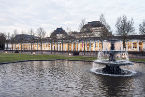  Das Staatstheater Wiesbaden prägt mit seiner eindrucksvollen Architektur das Stadtbild – und wird seit einigen Jahren kontinuierlich im Hinblick auf baulichen Brandschutz denkmalgerecht ertüchtigt. 
